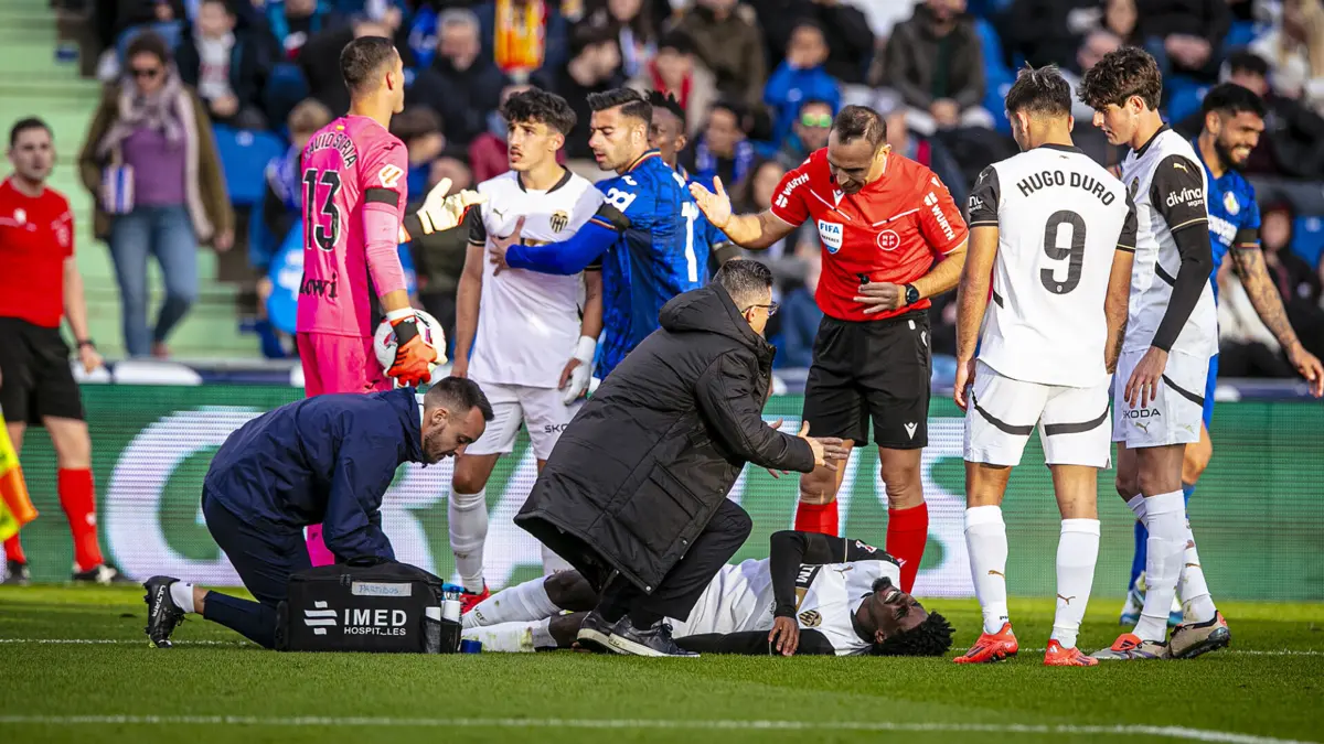 Lateral tinha realizado 11 jogos na presente temporada