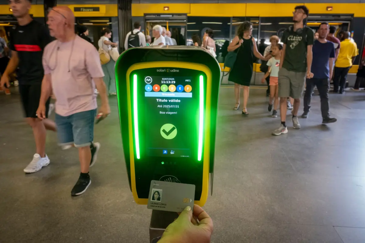 Visual moderno e ecrã maior são características do agrado dos passageiros