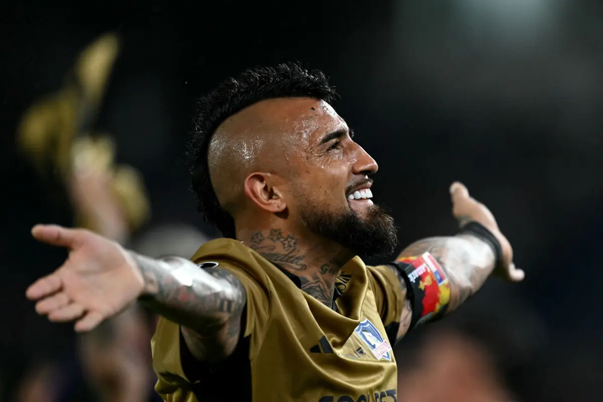Arturo Vidal representa atualmente o Colo-Colo (Chile)