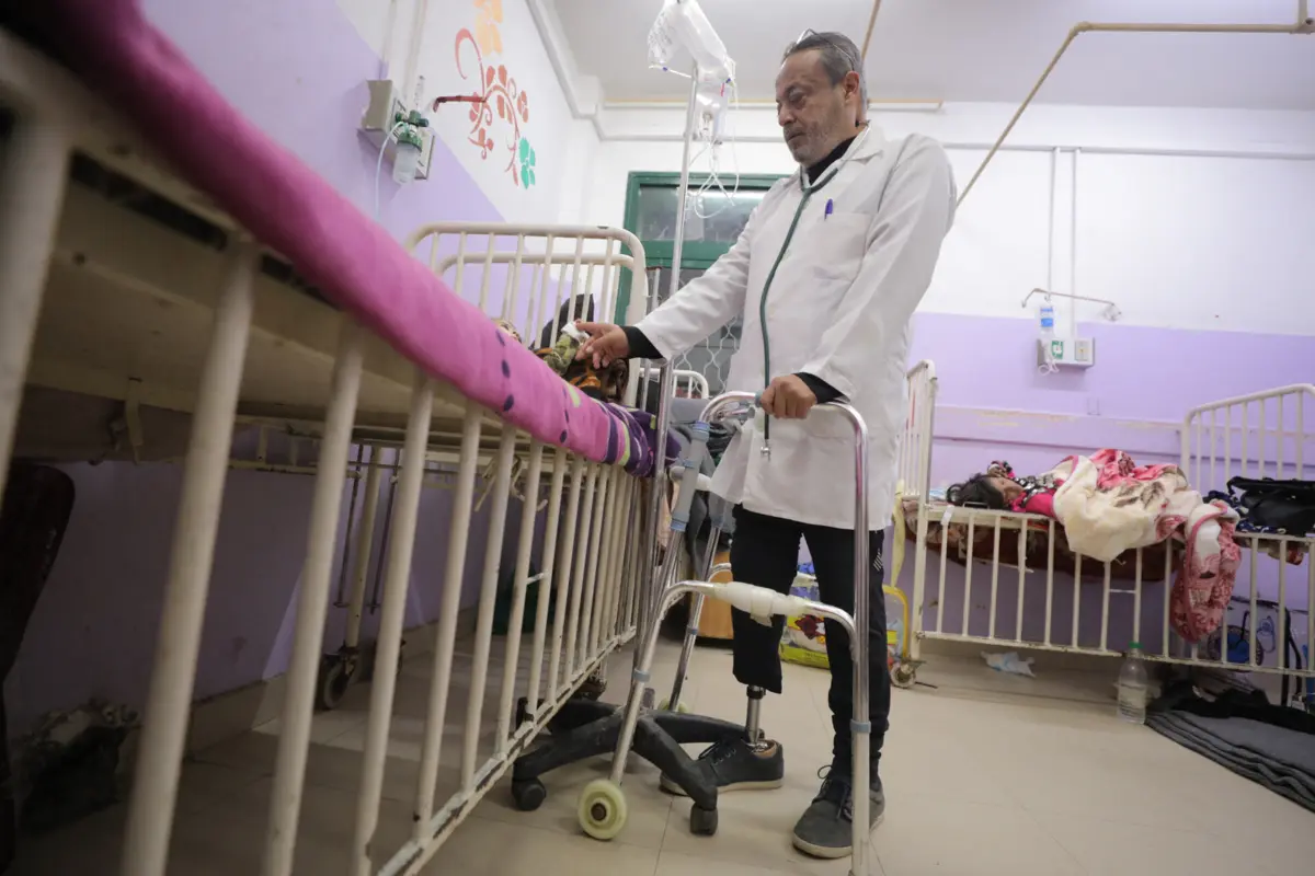 Khaled al-Saidani regressou ao trabalho no Hospital dos Mártires de Al-Aqsa