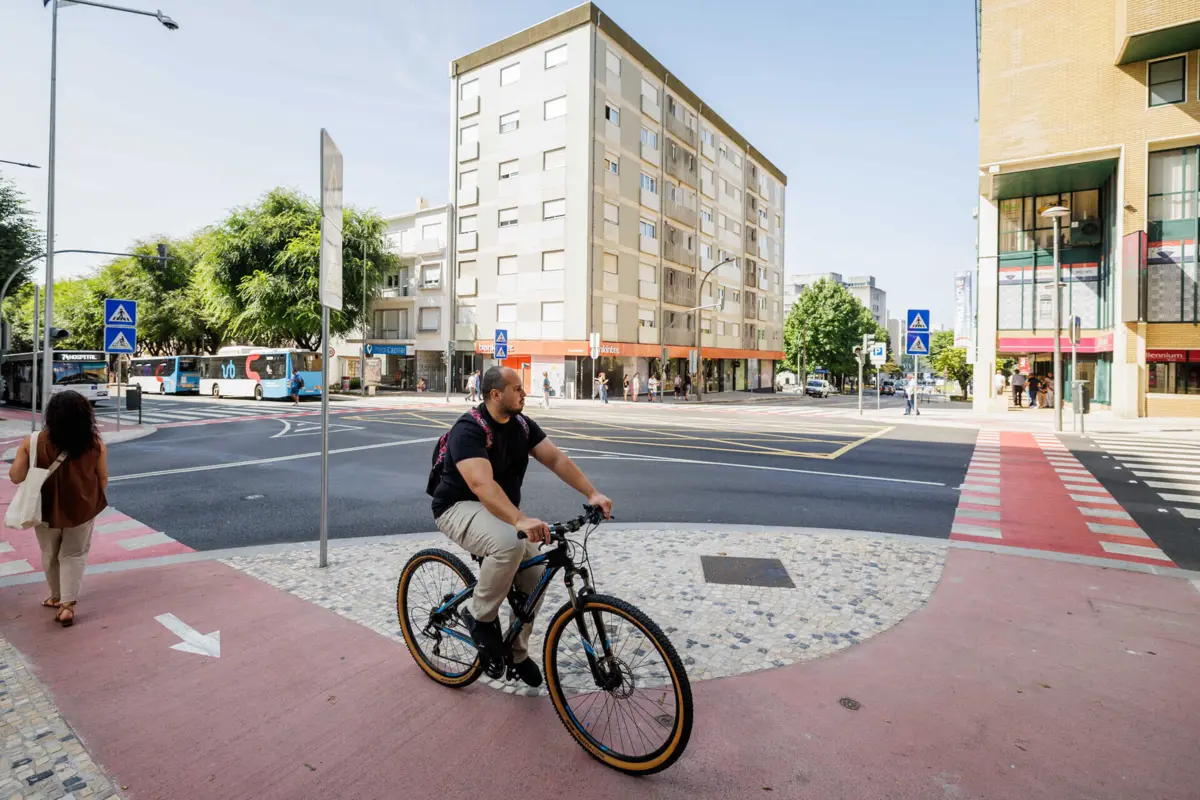 Imagem de contexto do artigo Ciclistas a caminho do Brasil deixam ao Governo propostas para cidades mais sustentáveis