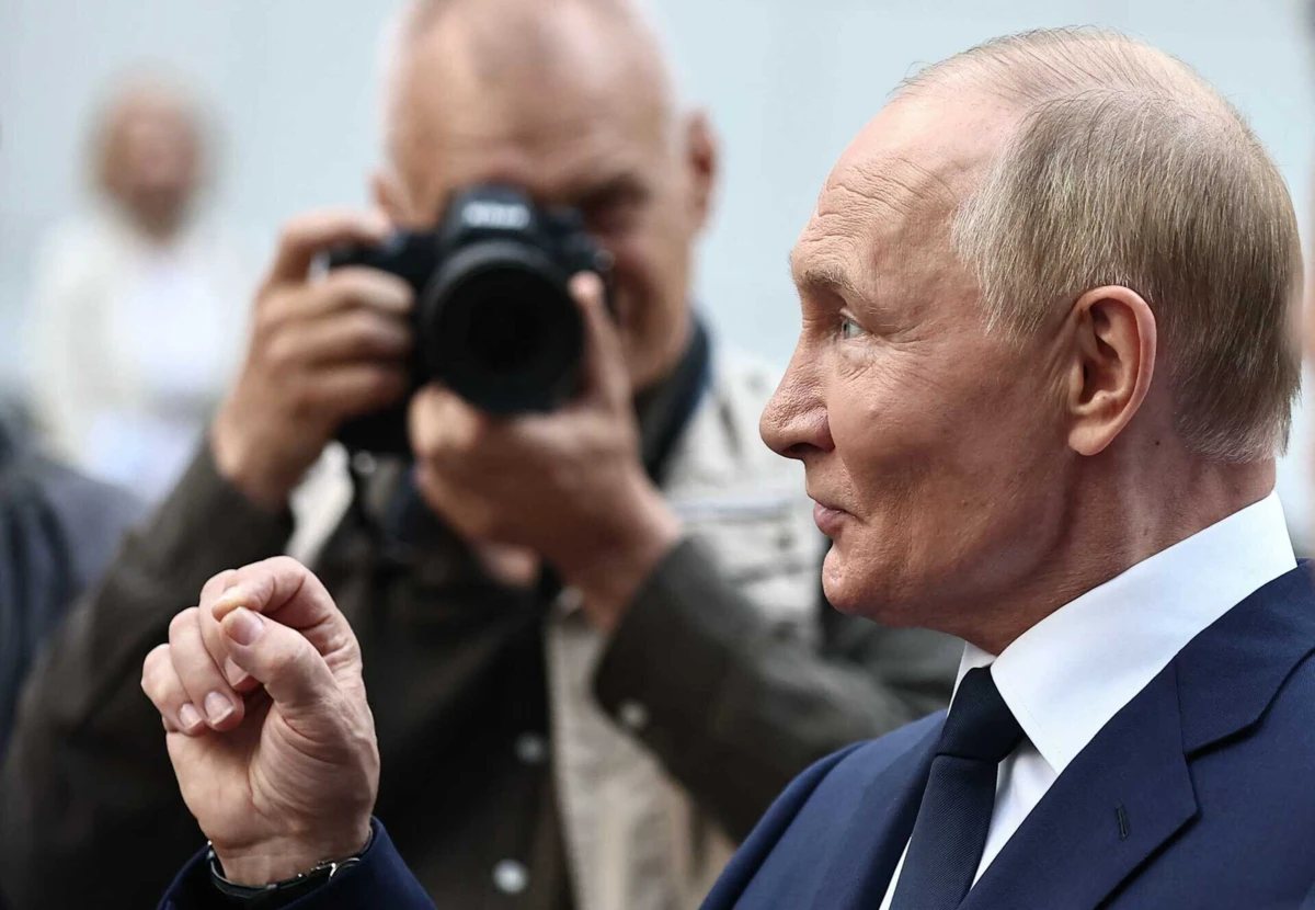 O Tribunal Penal Internacional emitiu um mandado de captura contra o presidente russo Vladimir Putin