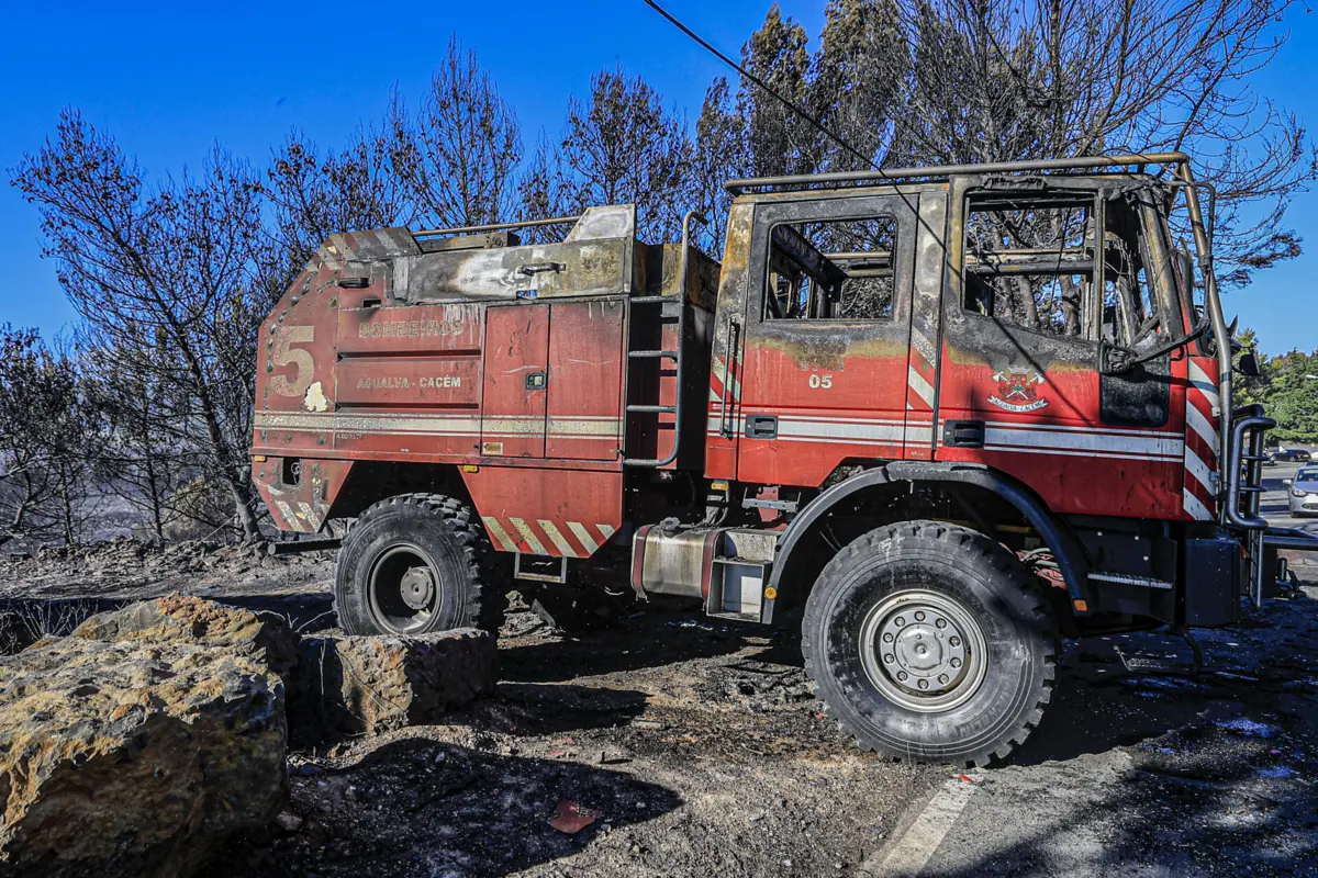 Incêndio mobilizou mais de 400 bombeiros
