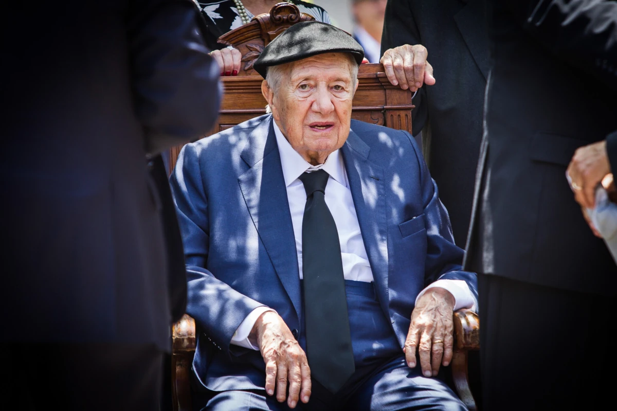 Vida de Mário Soares vai ser adaptada ao cinema por Sérgio Graciano