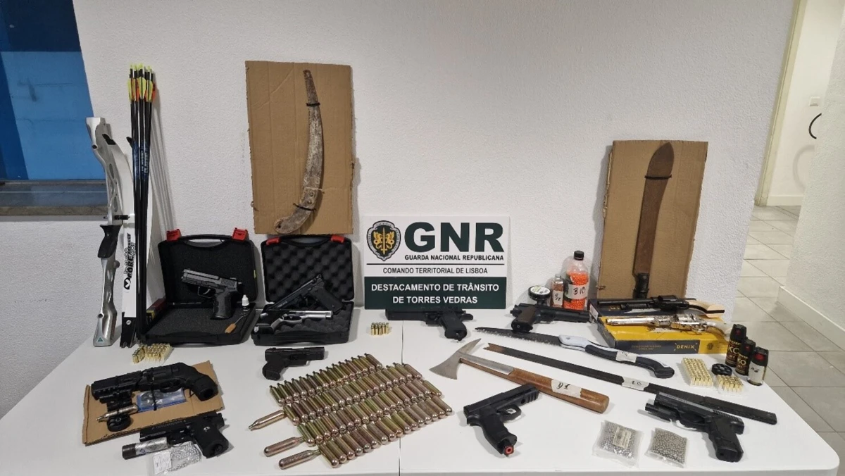 Guarda apreendeu diversas armas e munições
