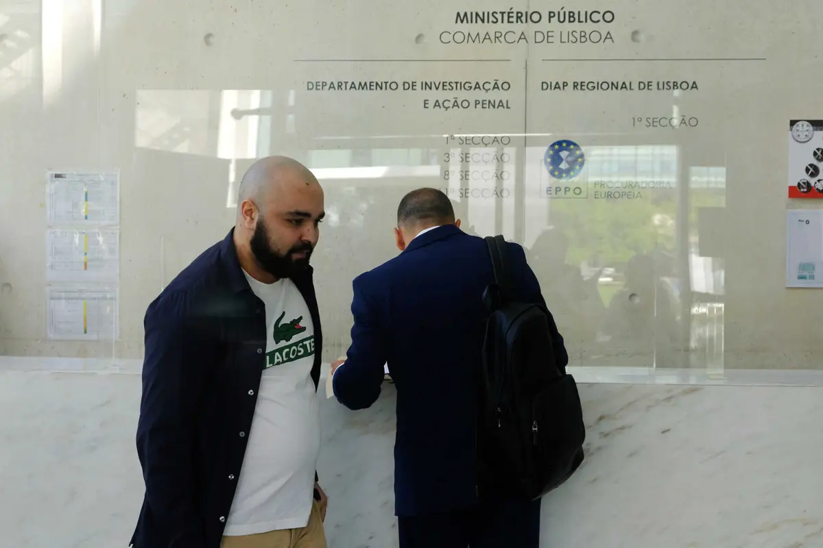 Imagem de contexto do artigo Defesa de Clóvis Abreu reitera em tribunal inocência na morte do polícia Fábio Guerra