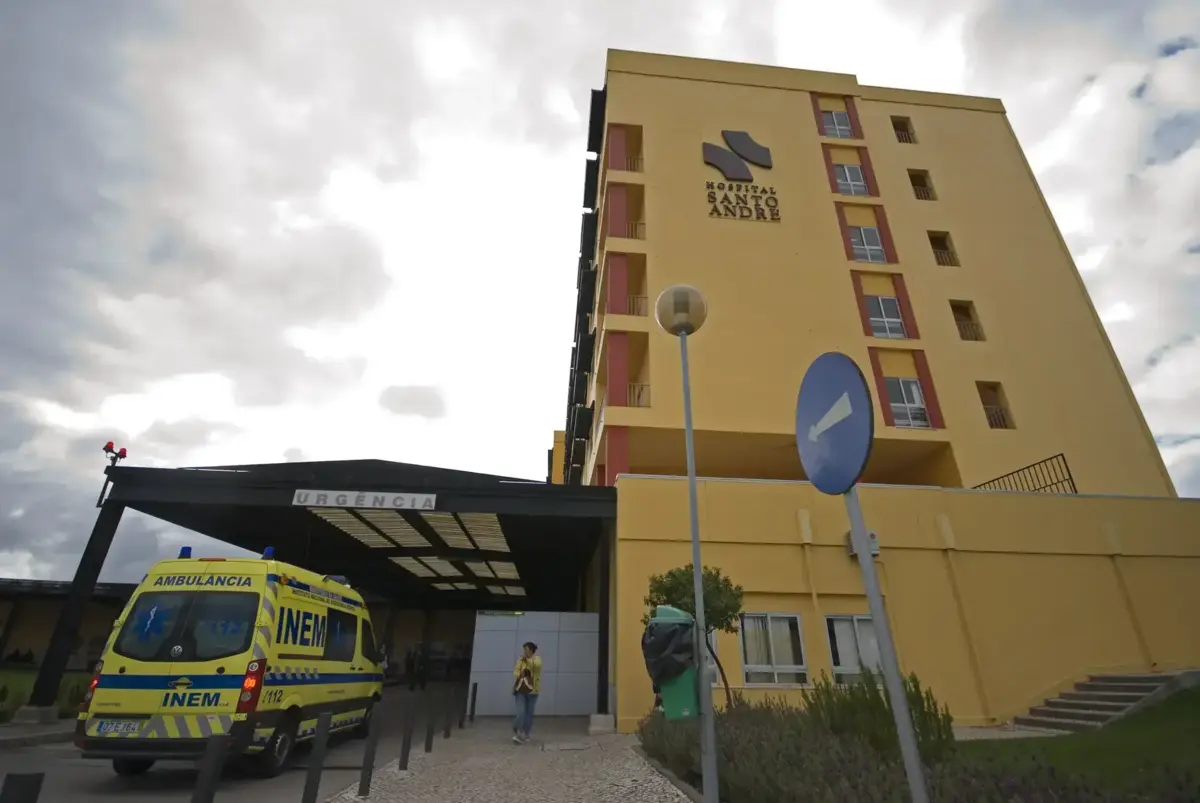 O bebé foi encontrado de madrugada e transportado para o Hospital de Santo André