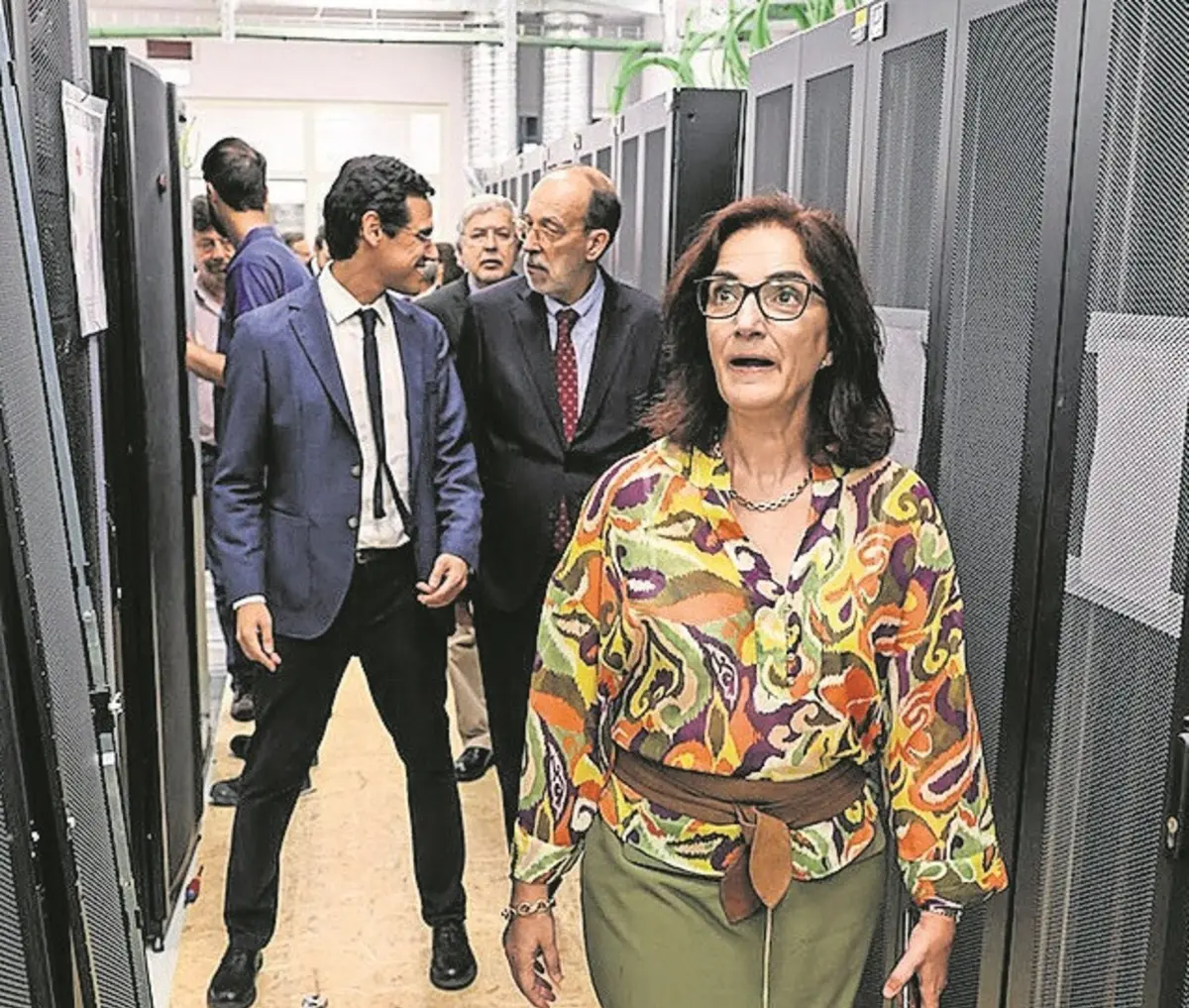 Ministra da Ciência acompanhou os testes