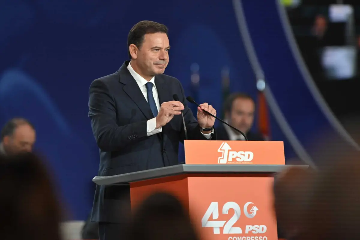 Luís Montenegro discursou na abertura do congresso do PSD
