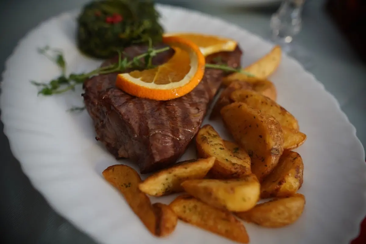 Imagem de contexto do artigo Prato do Dia: respira-se e e prova-se cozinha autêntica no Vila Camões, em Constância