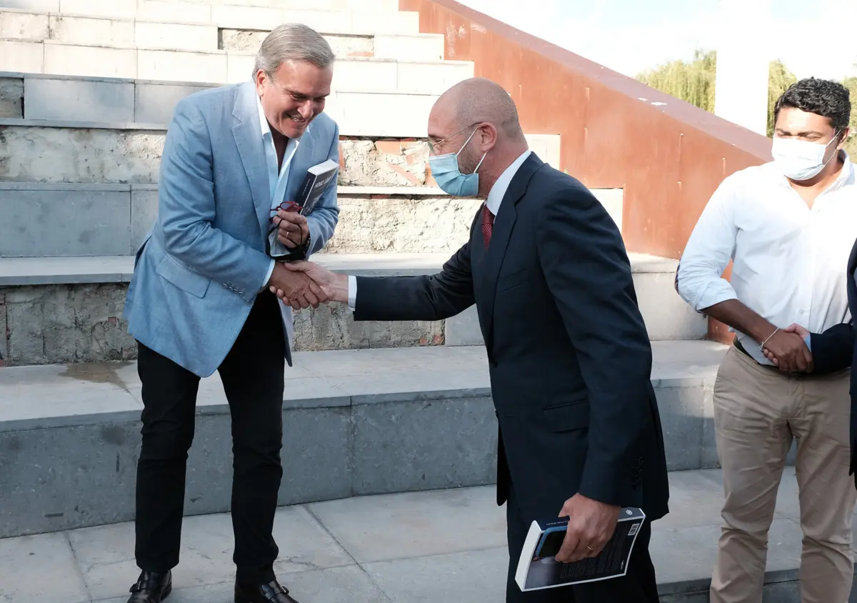 Miguel Relvas, antigo ministro e secretário-geral do PSD, sugere ainda a realização de uma convenção no lugar do congresso estatutário