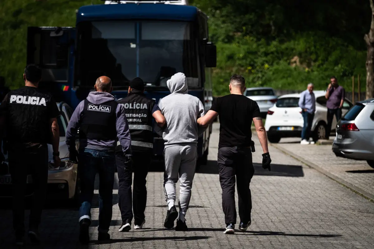 Forças de segurança continuam a deter quem é apanhado com droga acima do limite da tabela