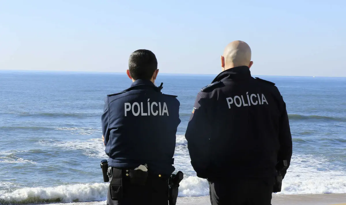 Imagem de contexto do artigo Corpo dá à costa em praia da Marinha Grande