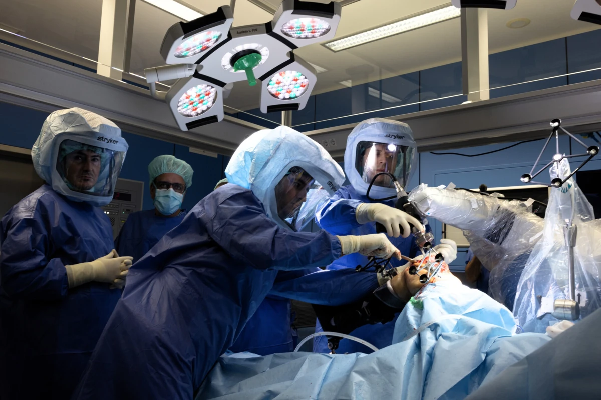 Cirurgia no Hospital de Santa Maria, no Porto