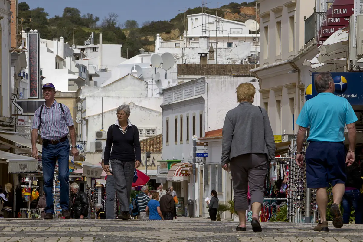 A taxa tem um valor de dois euros entre 1 de abril e 31 de outubro