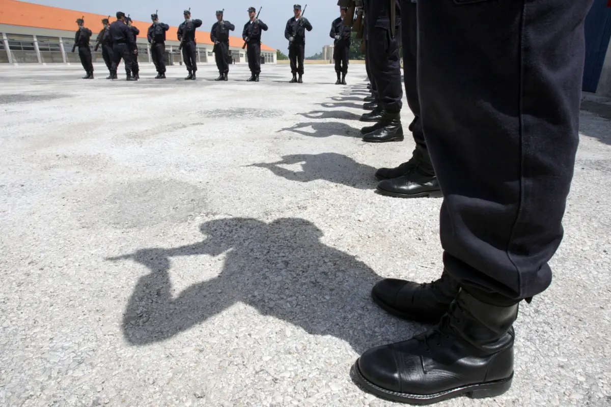 Guarda foi punido com repreensão escrita e perda de nota no final do curso.