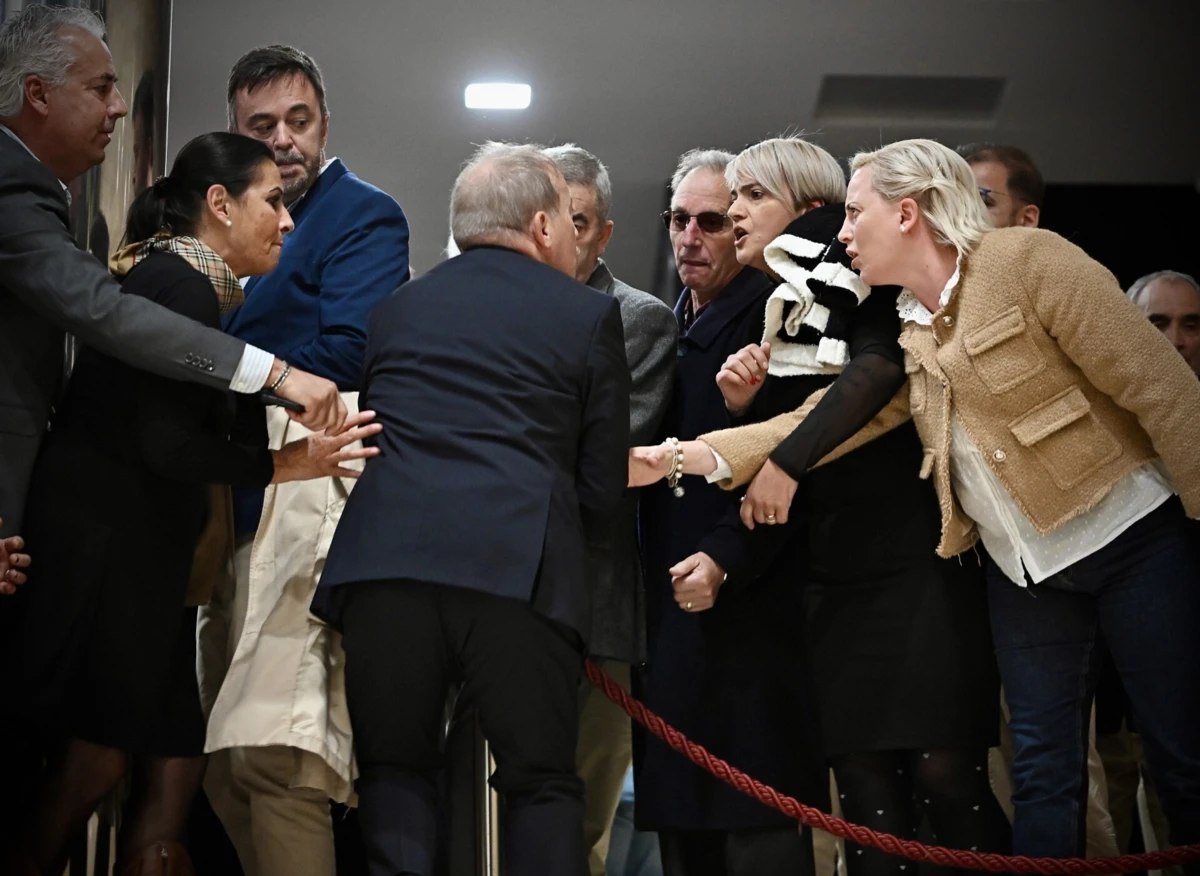 Confusão marcou arranque da cerimónia