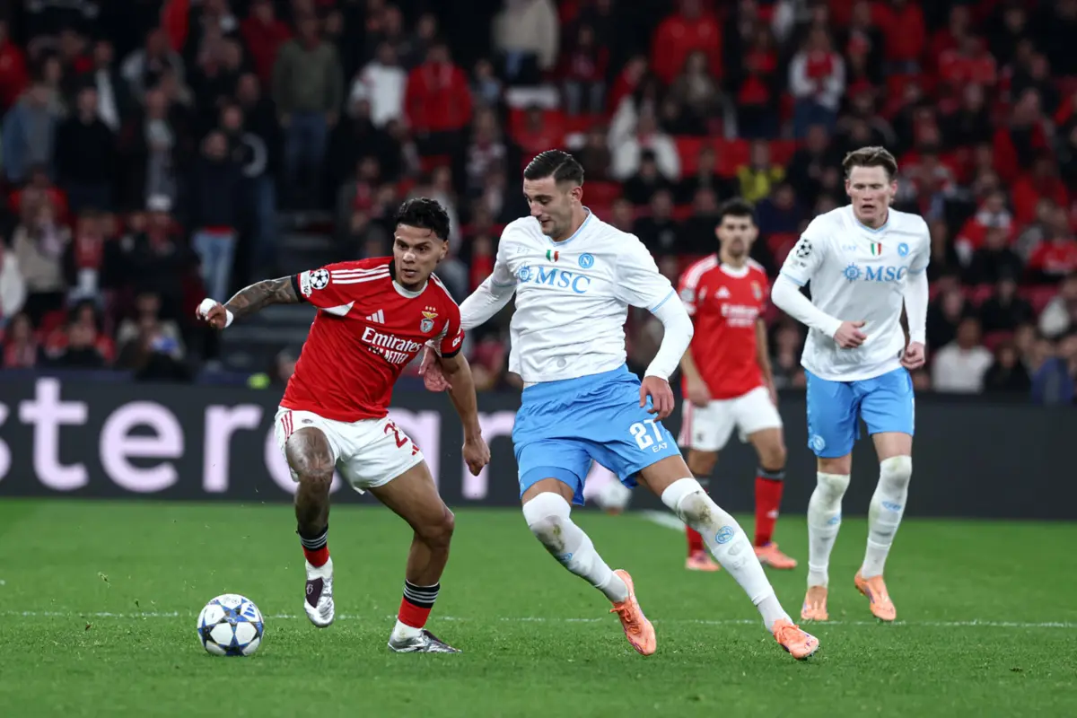 Richard Ríos marcou o primeiro golo do Benfica no triunfo sobre o Nápoles