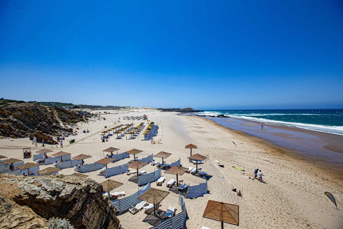 Imagem de contexto do artigo Homem encontrado morto por populares no areal da praia do Guincho
