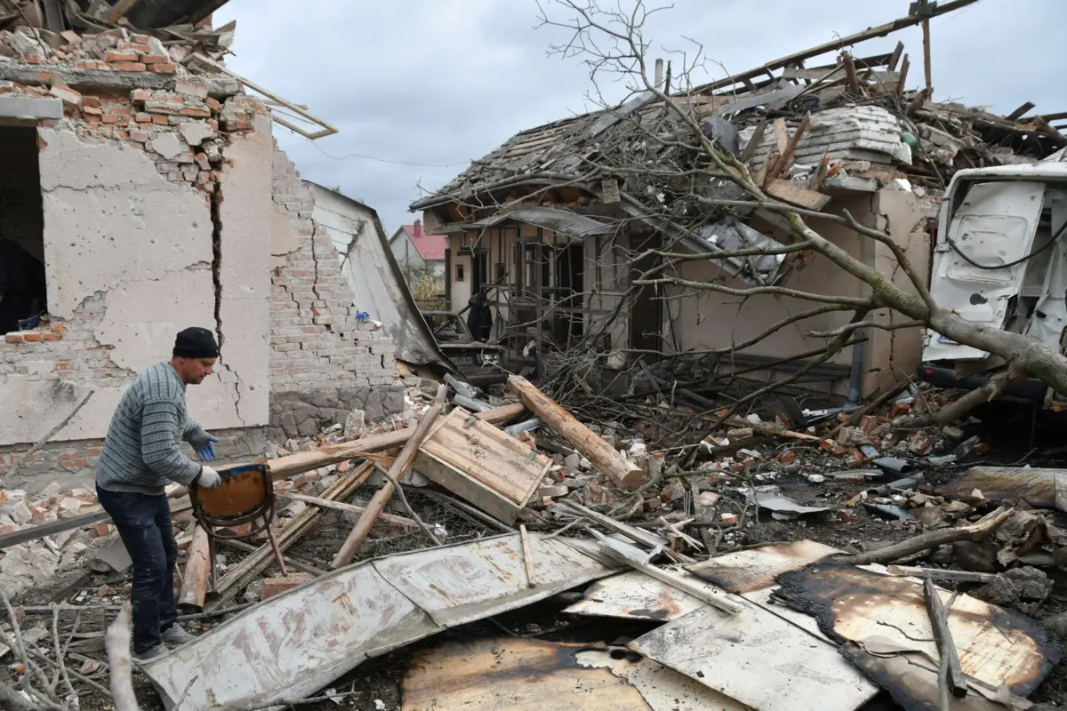 No domingo, a Rússia lançou o maior ataque, desde o início da guerra na Ucrânia, em 2022, contra a região de Lviv