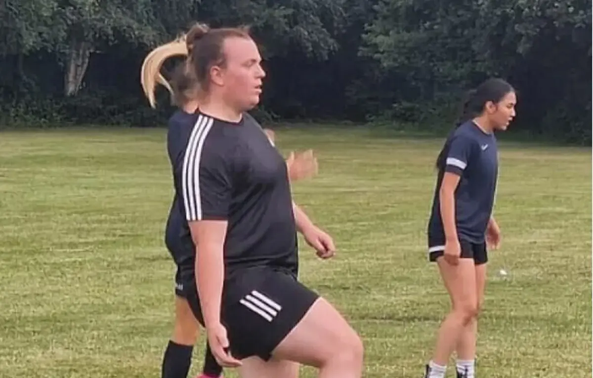 Francesca Needham, jogadora das Rossington Main Ladies