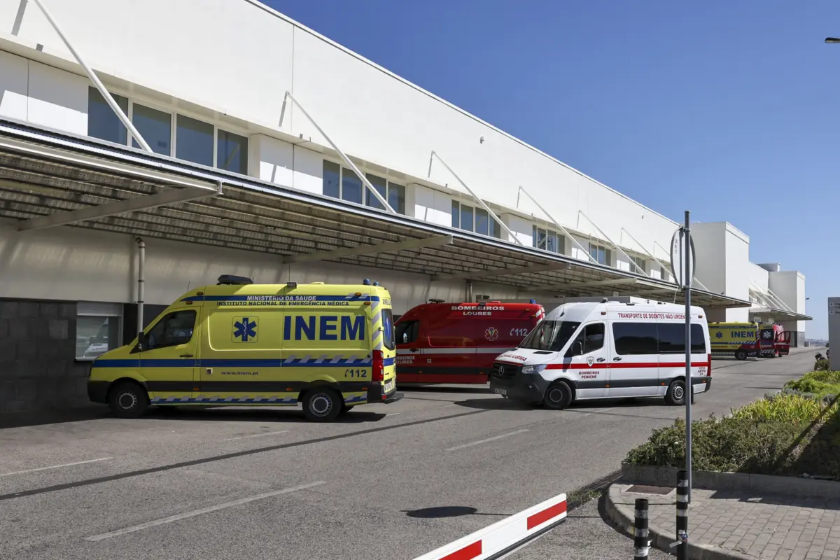 Doentes urgentes esperam mais de seis horas no hospital de Loures