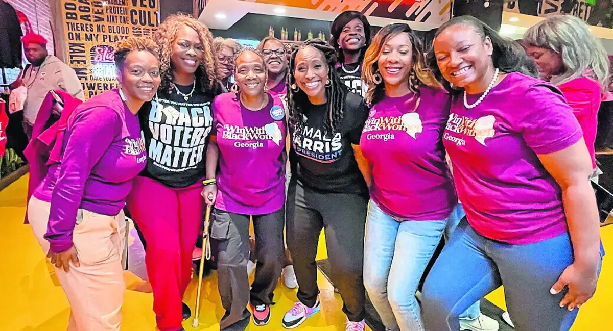 Apoiantes de Kamala acreditam que os votos dos negros vão fazer a diferença