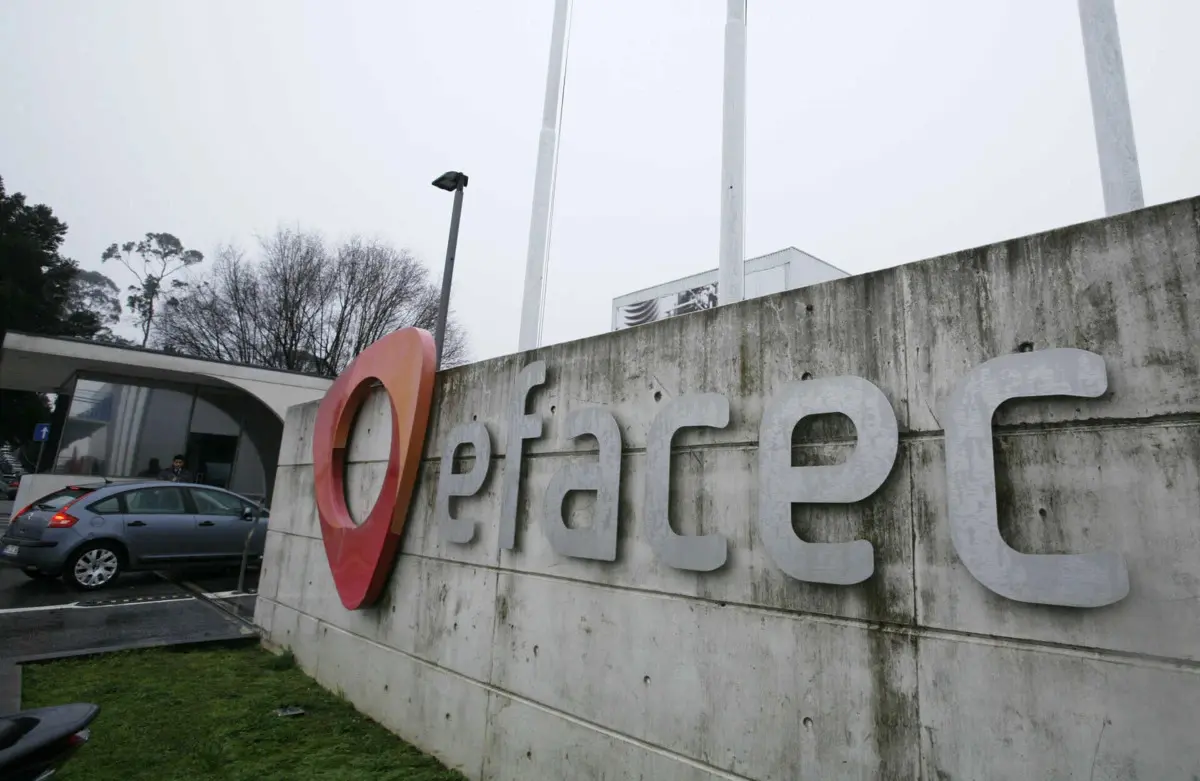 Trabalhadores da EFACEC preocupados com o futuro da empresa