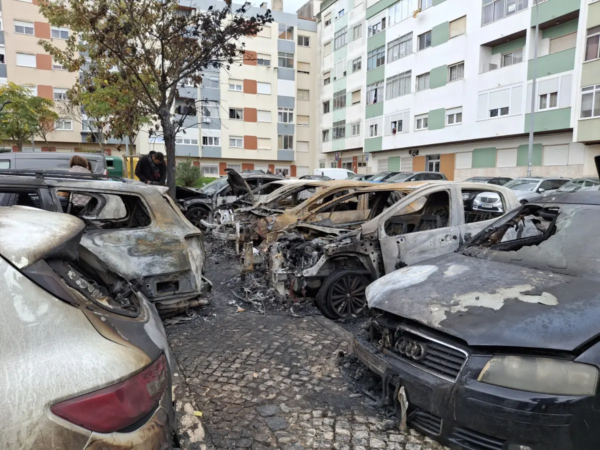 Vários carros foram vandalizados, nas últimas semanas, na Área Metropolitana de Lisboa