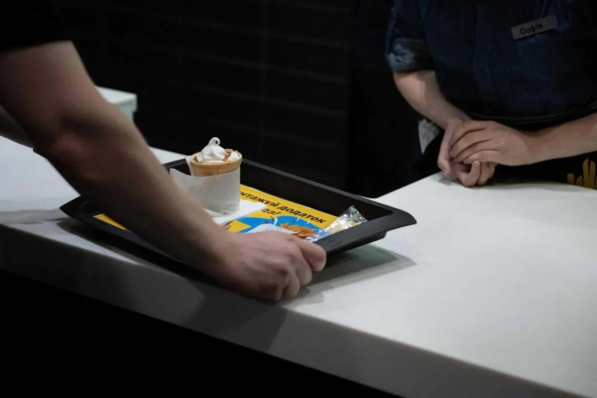 McDonald's e Amazon ligadas a casos de exploração laboral e humana no Golfo Pérsico