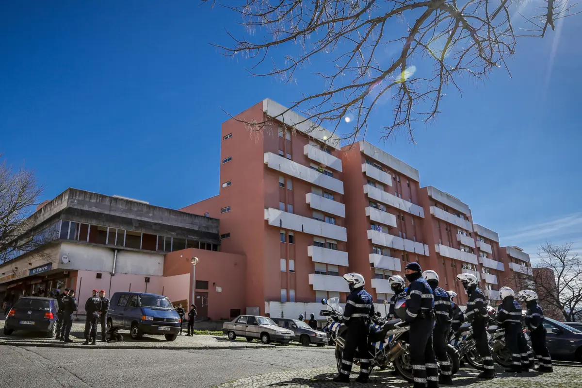 Suspeitos traficavam droga no bairro desde o início do ano