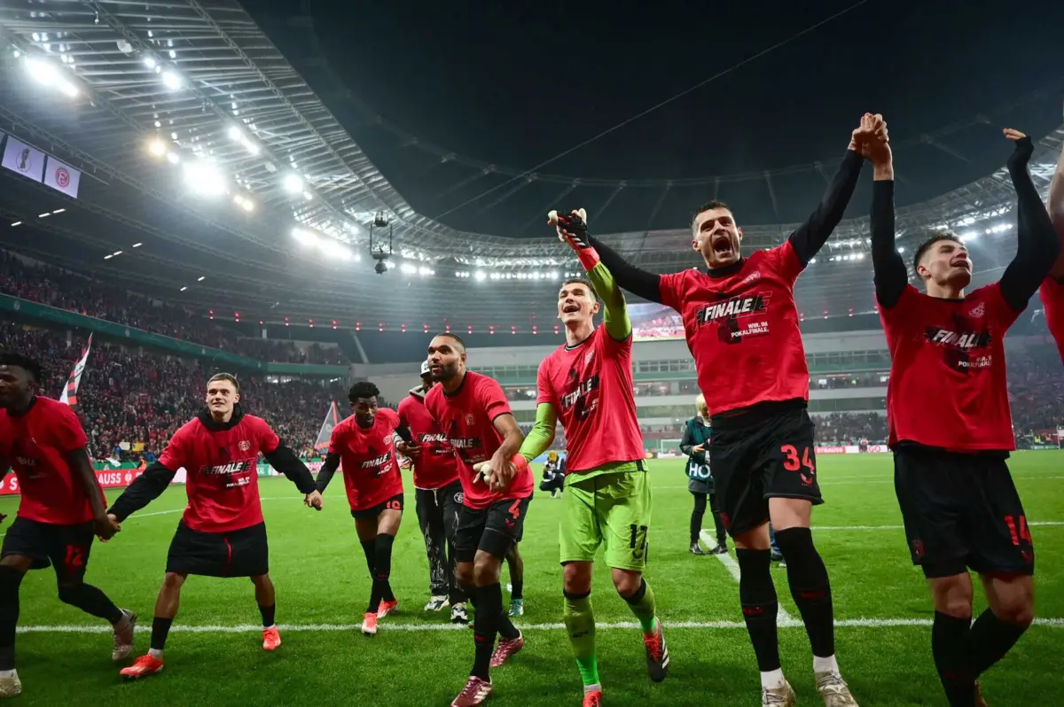 Bayer Leverkusen é líder da Bundesliga e pode realizar uma época perfeita