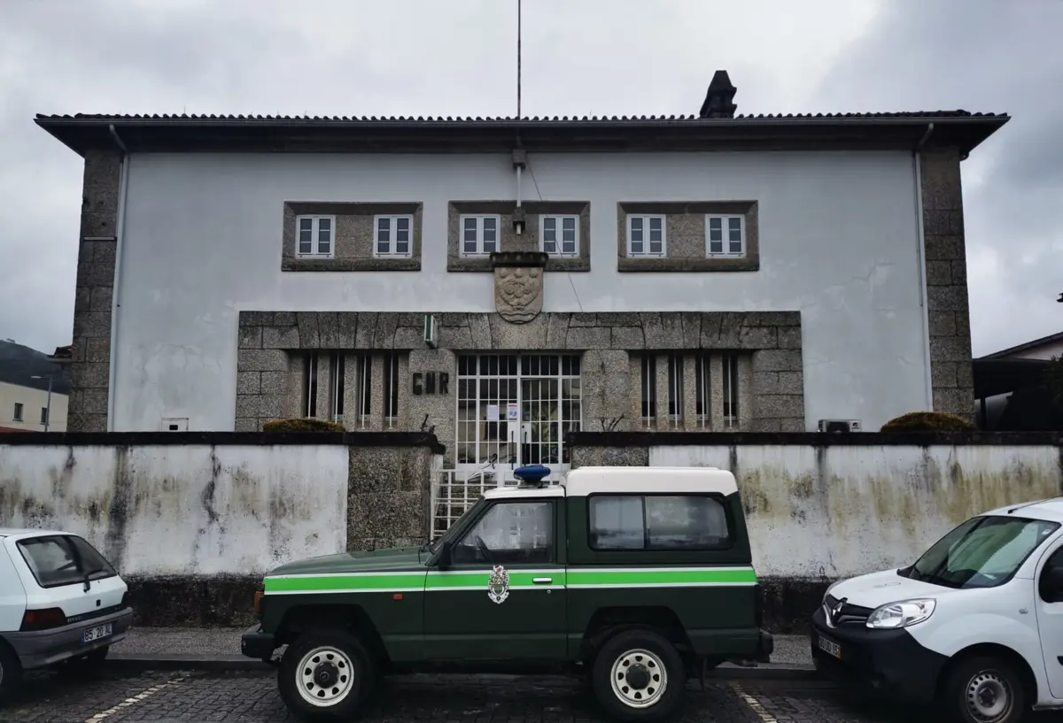 Militar da GNR foi agredido à porta do Posto da GNR de Vieira do Minho