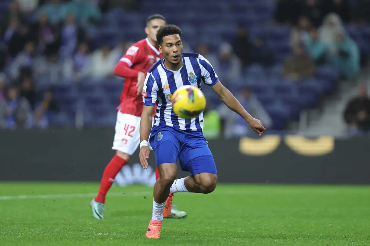 Danny Namaso em ação pelo F. C. Porto
