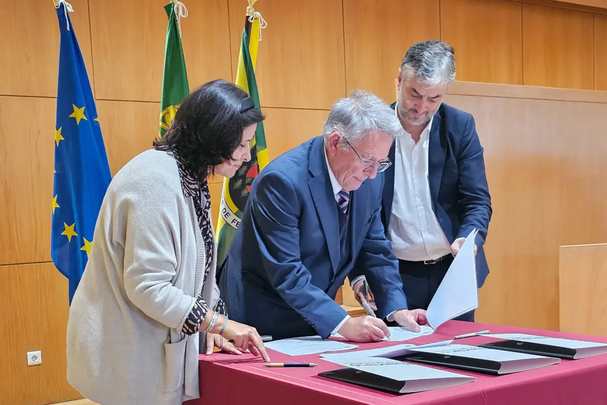 Imagem de contexto do artigo Câmara de Paços e ULS-TS arrancam com projeto piloto pela saúde mental dos mais jovens