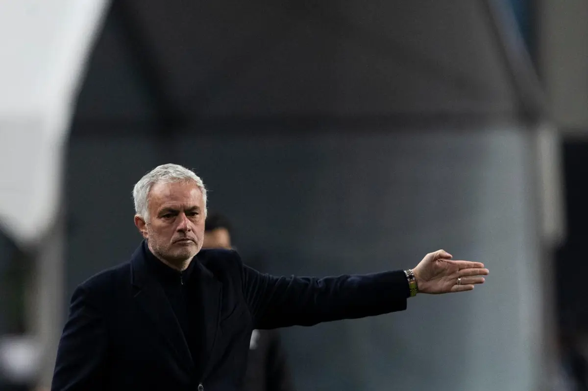 José Mourinho, treinador do Benfica