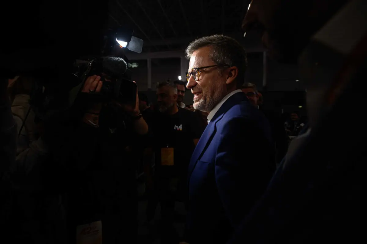 Carlos Moedas considera que a queda do Governo poderá ter algum impacto no turismo