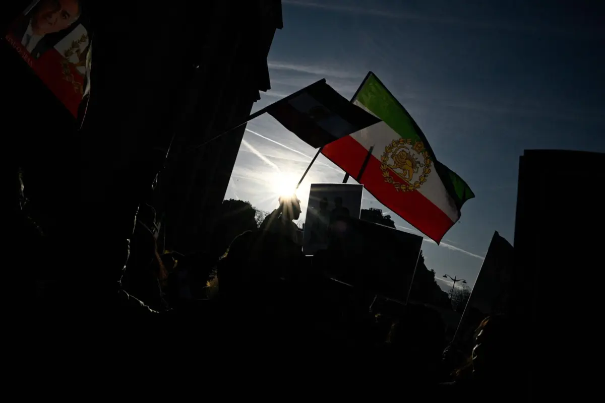 Regime iraniano reprimiu protestos com violência origirando onda de apoio ao povo iraniano em vários países