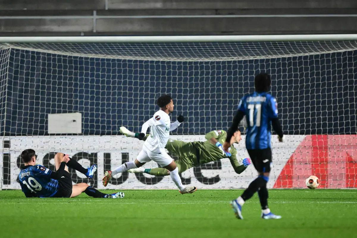 Edwards empatou jogo, seis minutos após ter entrado. O acidente de viação sofrido na véspera não o afetou