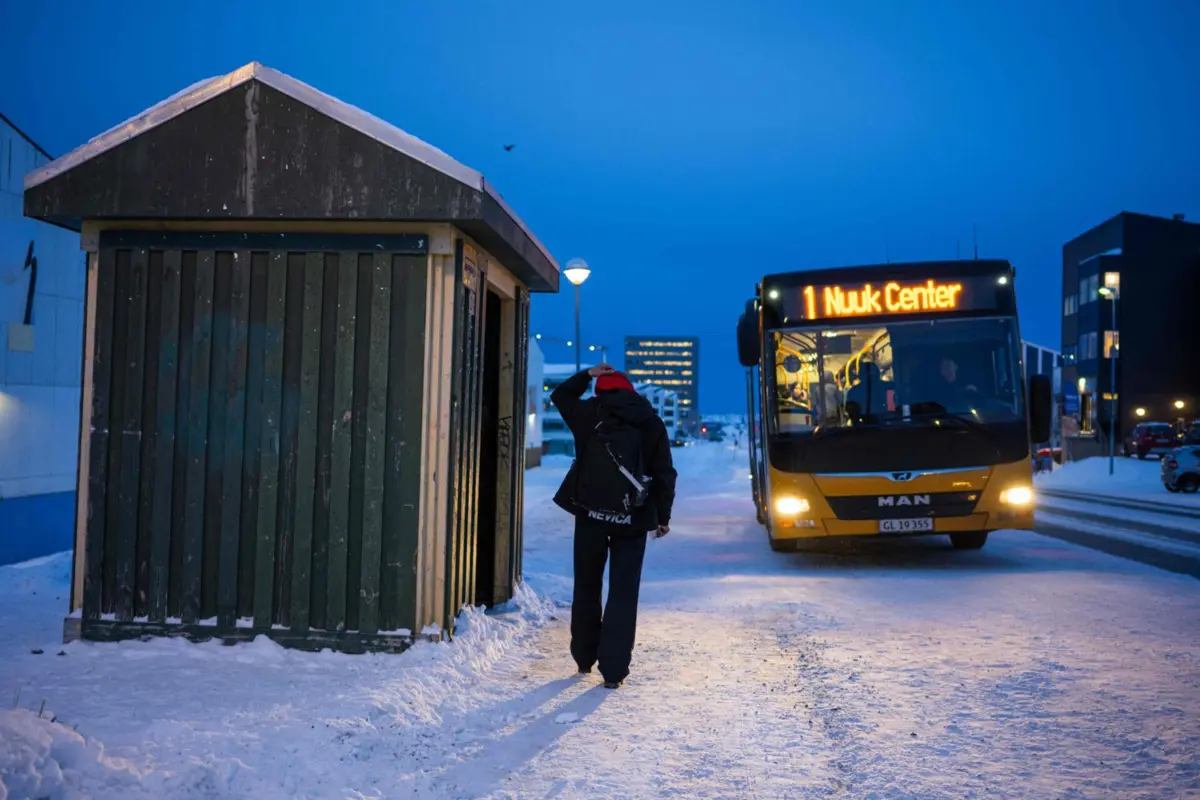 Imagem de contexto do artigo Três litros de água, medicamentos e papel higiénico: Gronelândia publica guia para crises