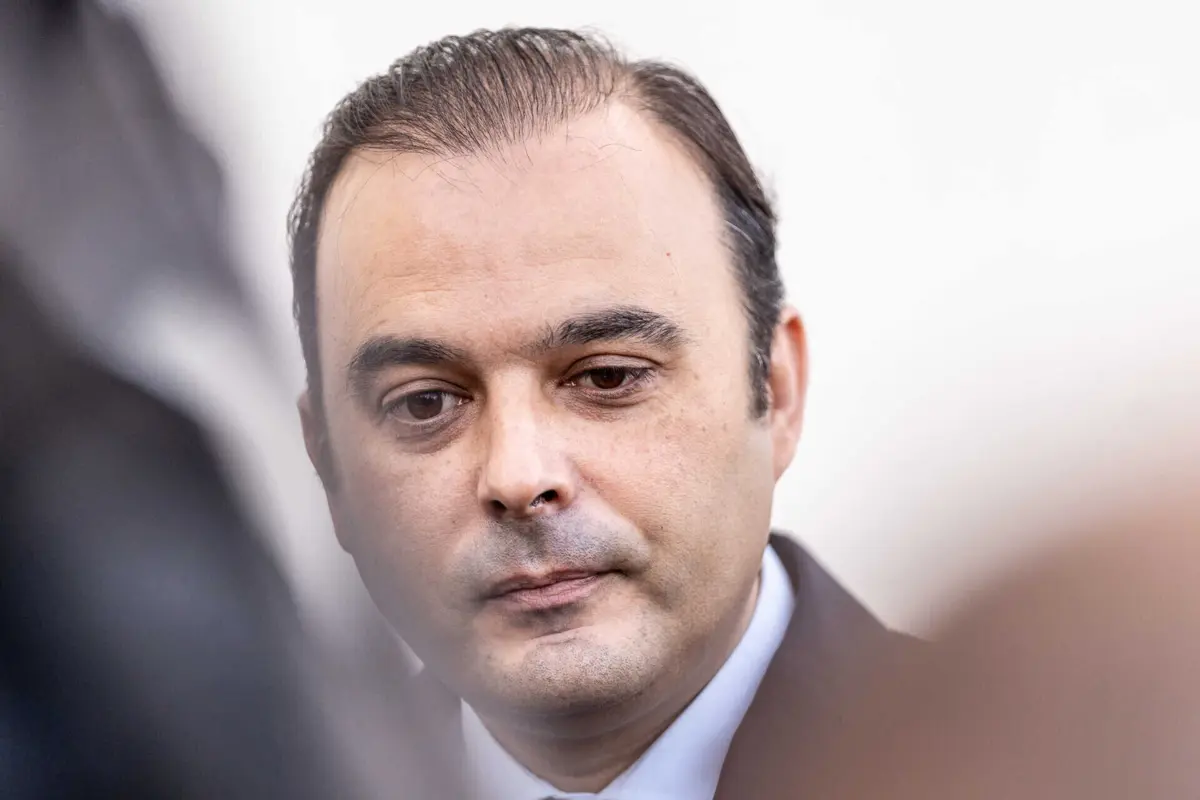 O empresário afirmou que quem ia pagar a fatura dos móveis era a mulher de Miguel Reis