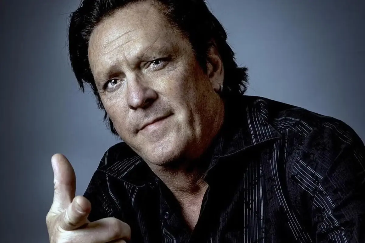 Michael Madsen foi encontrado morto em Malibu, na Califórnia, EUA, em paragem cardíaca.