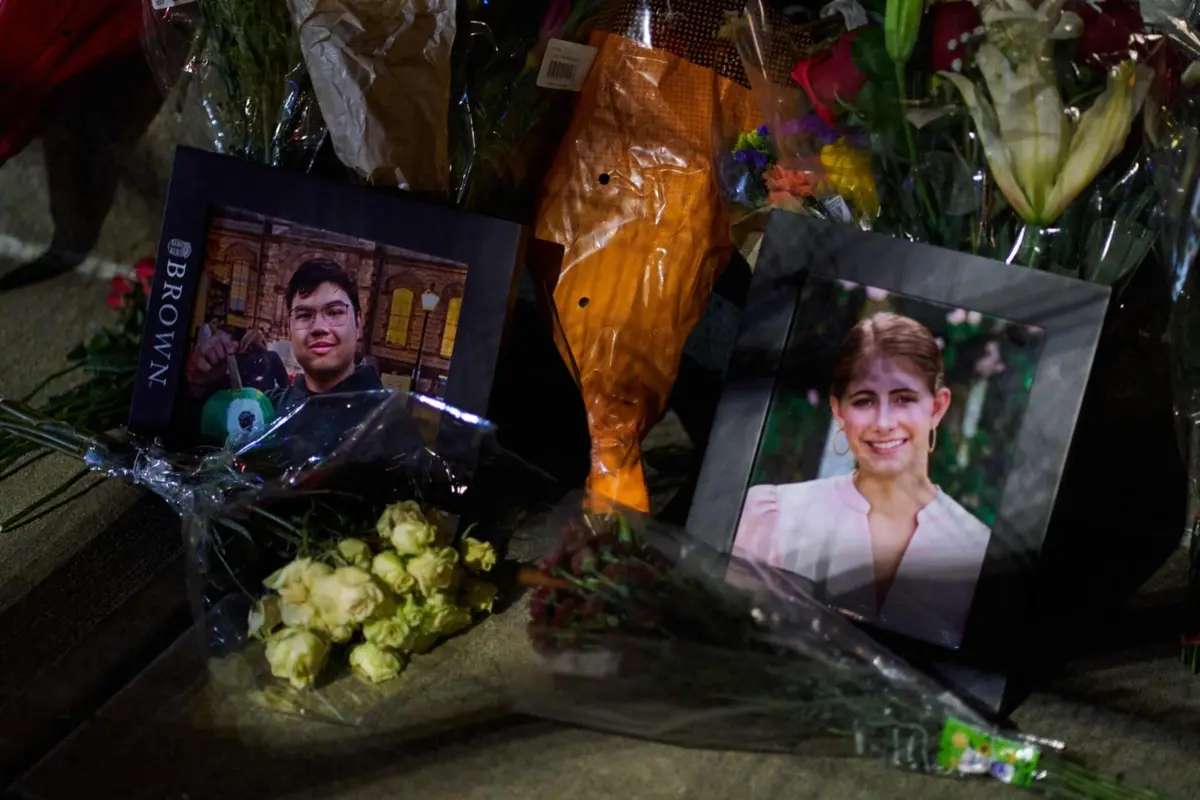 No tiroteio morreram dois alunos