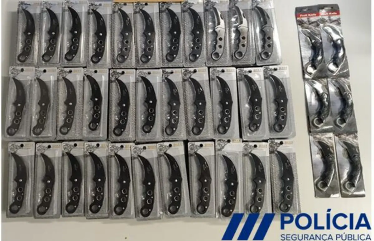 Apreendidas 127 facas karambit