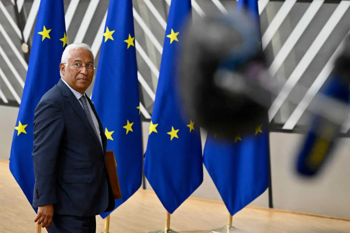 António Costa à entrada para o Conselho Europeu em Bruxelas