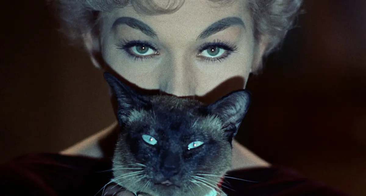 Kim Novak na comédia de suaves exaltações românticas “Bell, book and candle”: este sábado no Porto