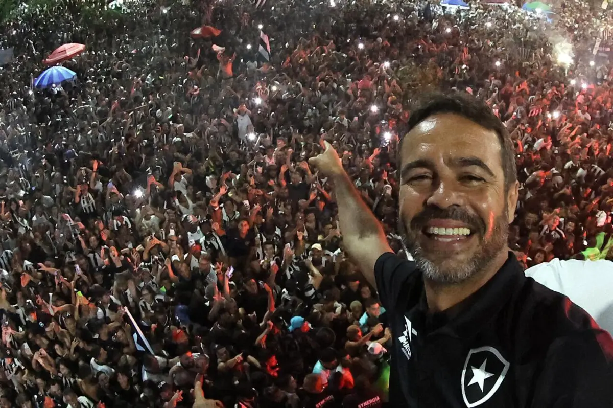 Artur Jorge aponta o caminho para a conquista do título e alegria dos adeptos. Depois da Libertadores, segue-se a luta pelo campeonato brasileiro