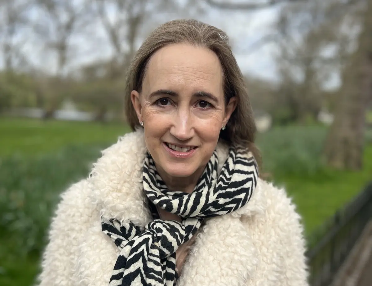 Imagem de contexto do artigo Escritora britânica Sophie Kinsella diagnosticada com cancro no cérebro