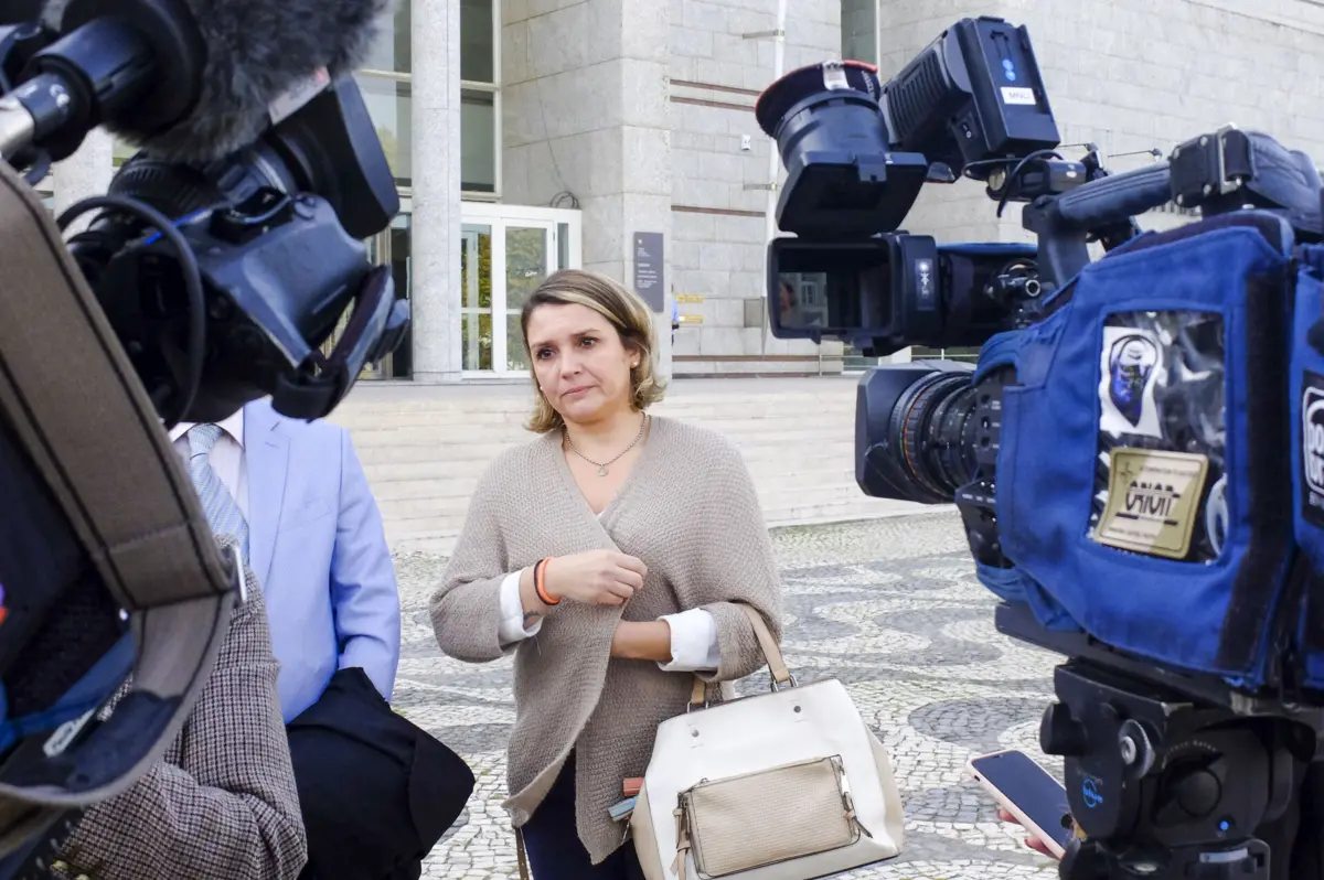 A mãe das crianças, Ana Maximiano