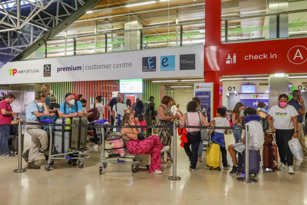 Um dos líderes do grupo foi detido no aeroporto de Lisboa